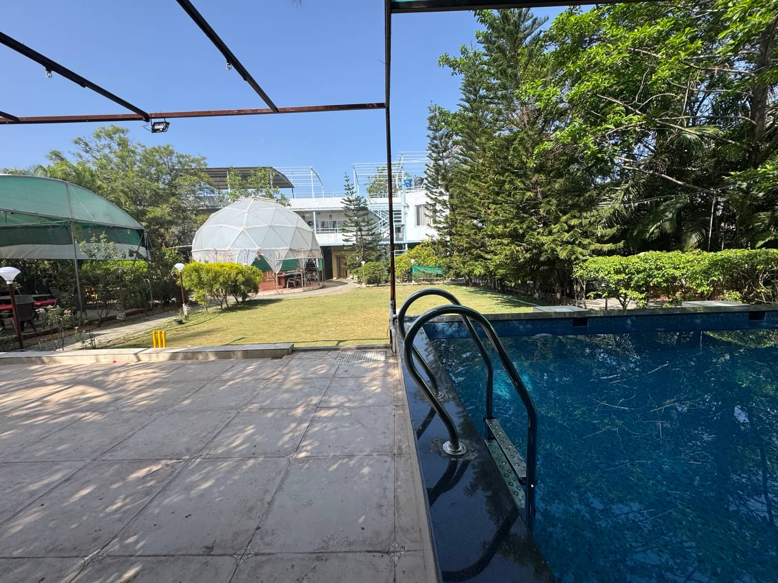 Swimming pool at Srushti Farm House Sinhgad